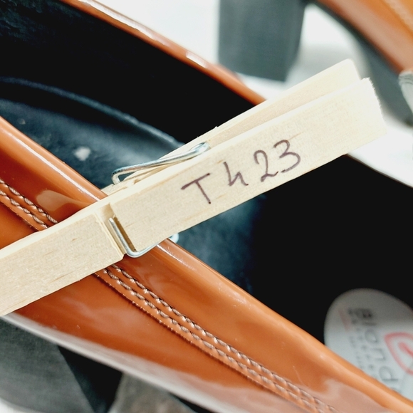 New Blondo Josie Brown Waterproof Square Toe Heeled Loafers T423 - Picture 11 of 11